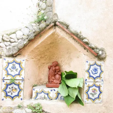 House With 2 Bedrooms In Sintra, With Wonderful City View, Enclosed Garden An... Apartmán Sintra